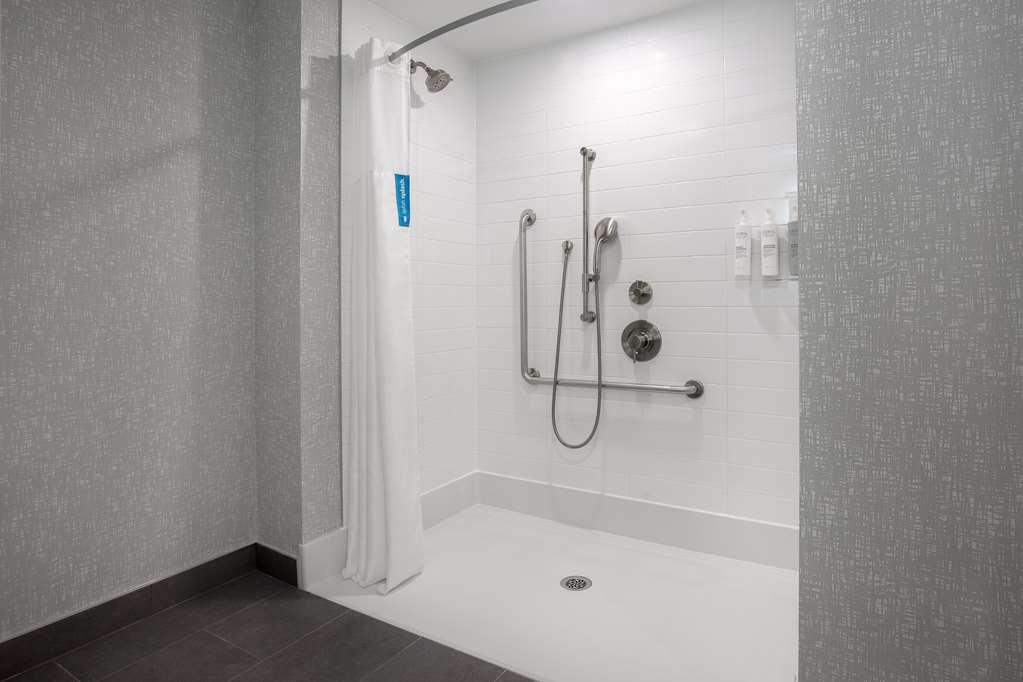 Hampton Inn By Hilton Brampton - Toronto Room photo